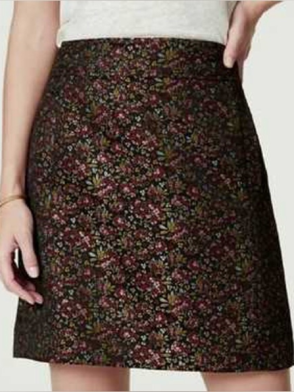 Ann Taylor LOFT Floral A-Line Mini Skirt  Size 4 Like New